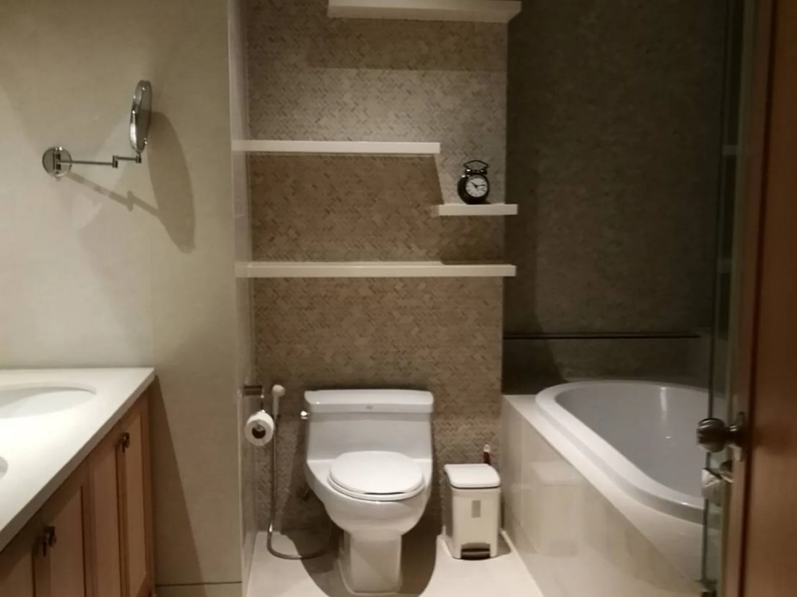 The Emporio Place — photo 12
