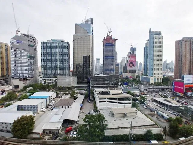Life Asoke — photo 2