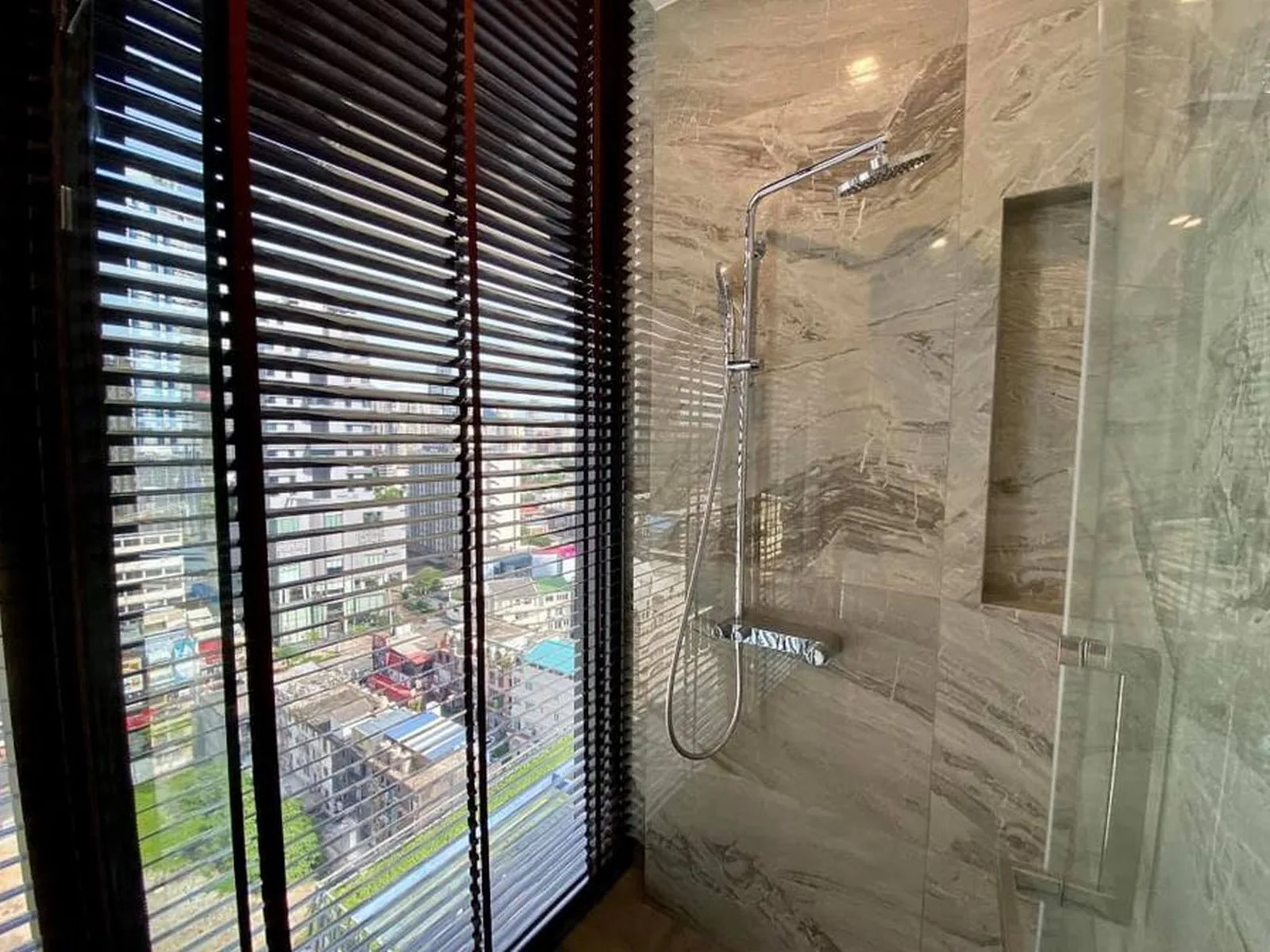 Laviq Sukhumvit 57 — photo 9