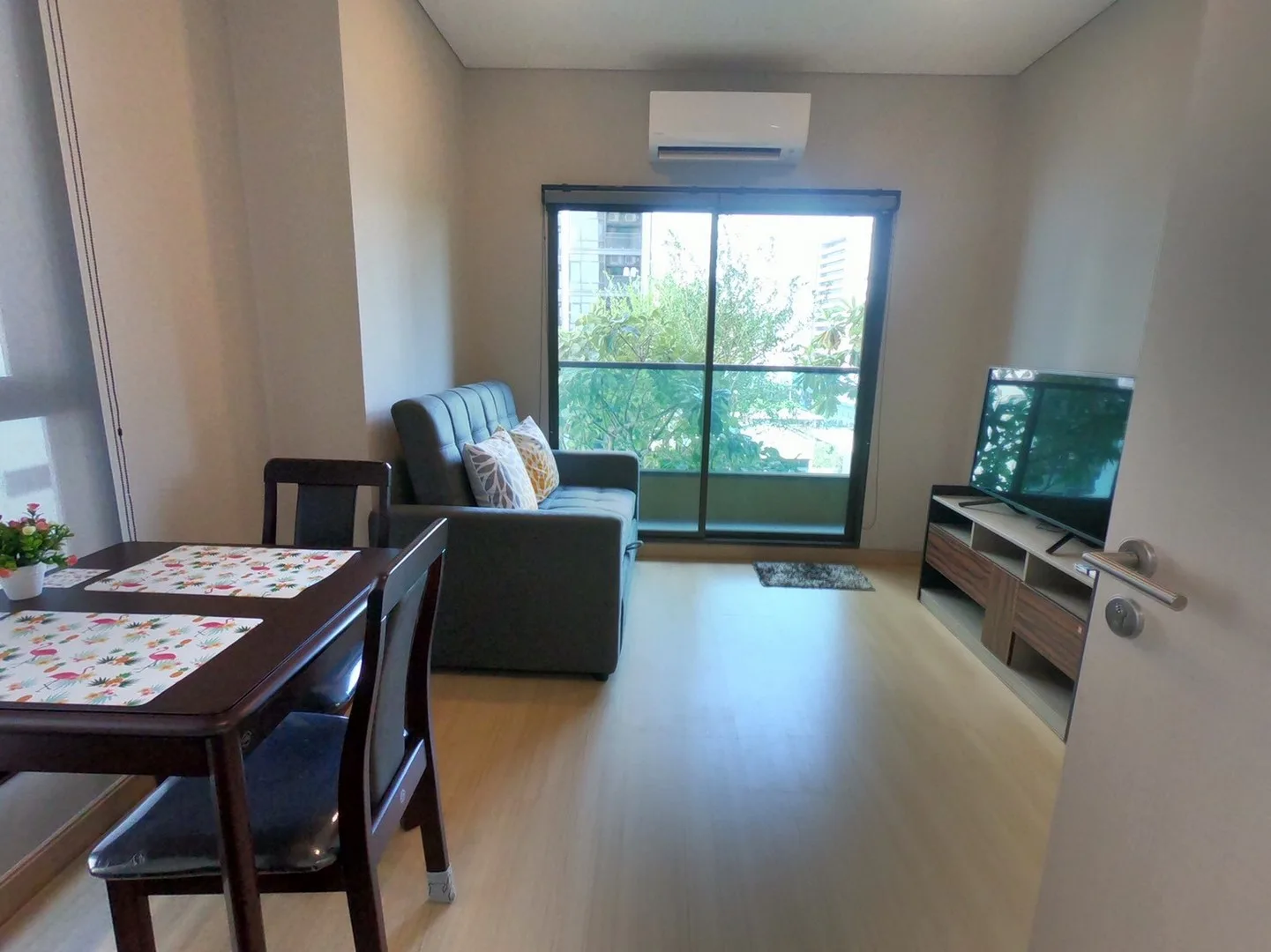 Lumpini Suite Phetchaburi - Makkasan — photo 19