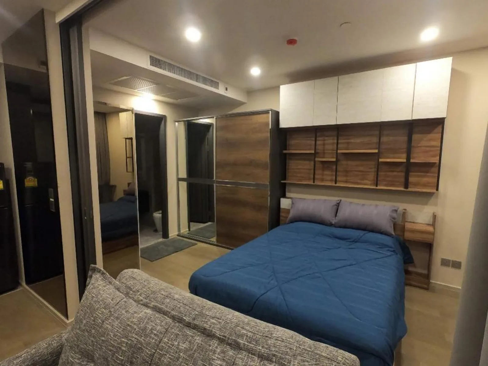 Ashton Asoke — photo 2