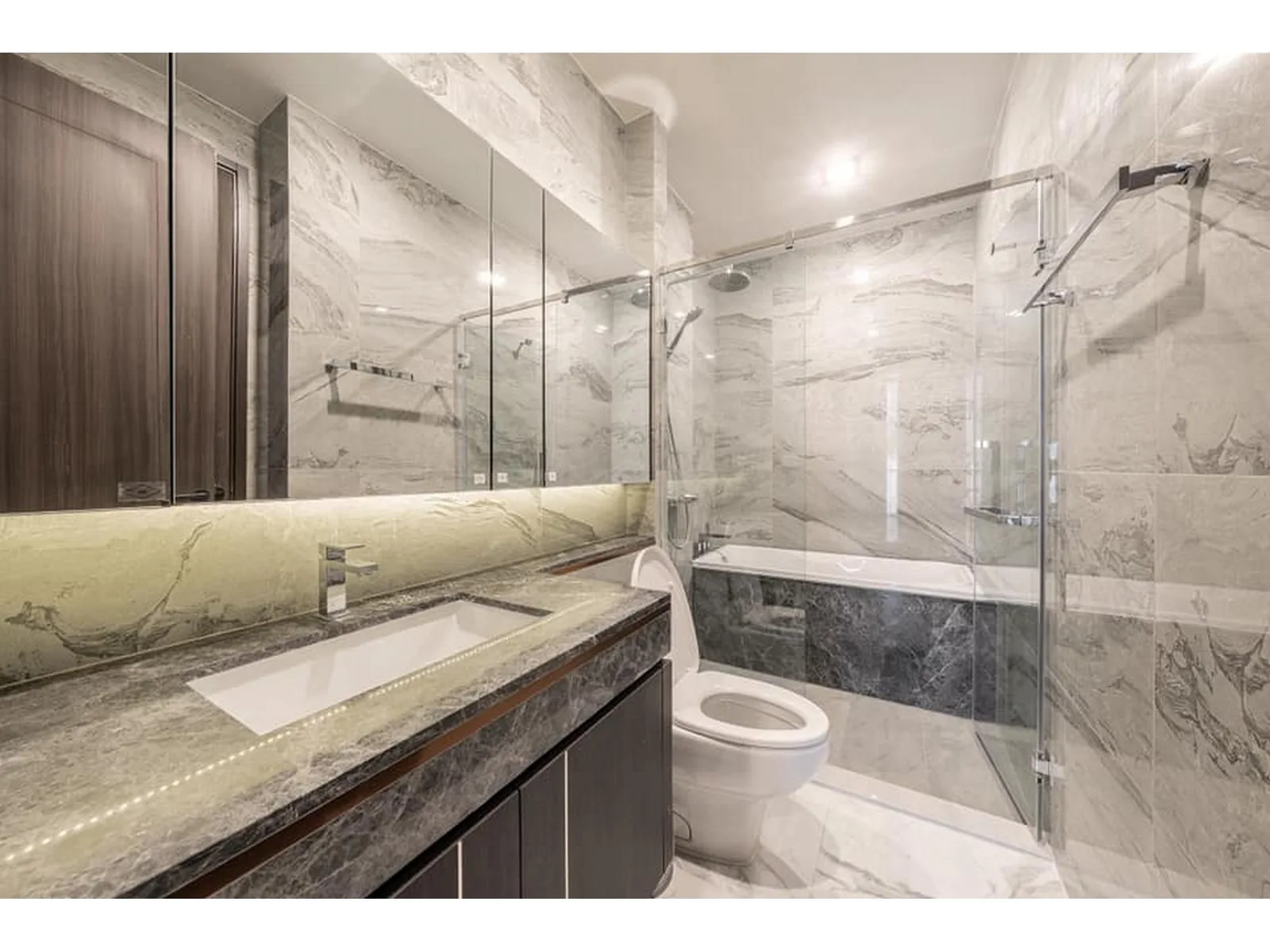 Laviq Sukhumvit 57 — photo 11