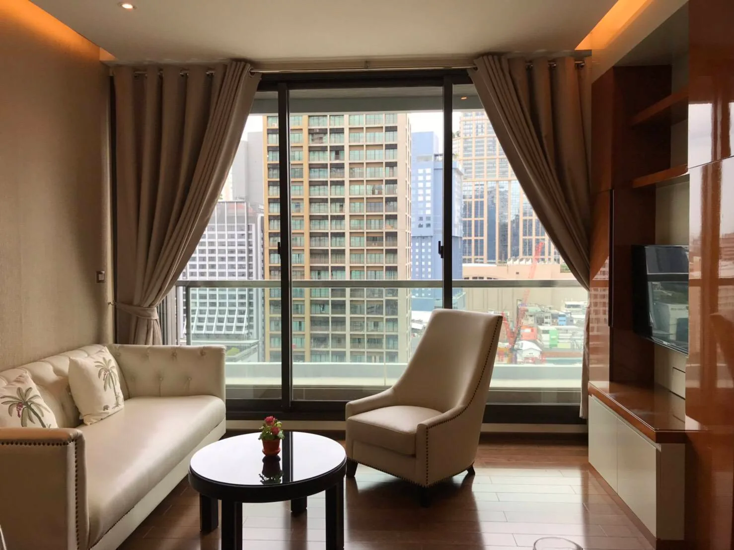 The Address Sukhumvit 28 — photo 2