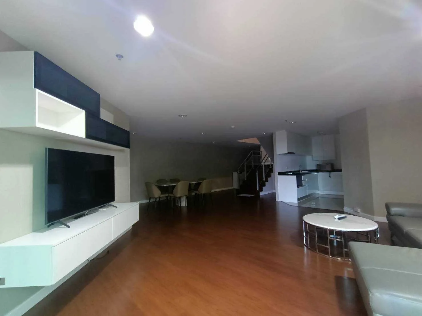 Belle Grand Rama 9 — photo 1
