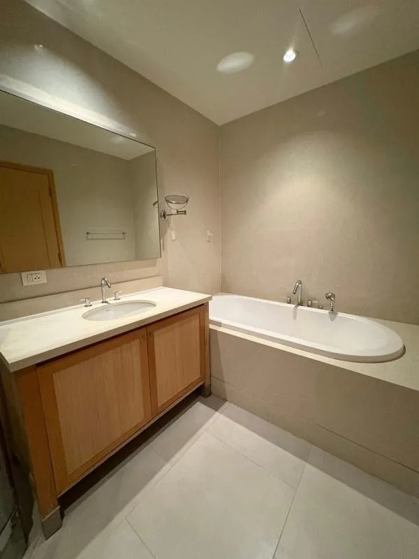 The Emporio Place — photo 16