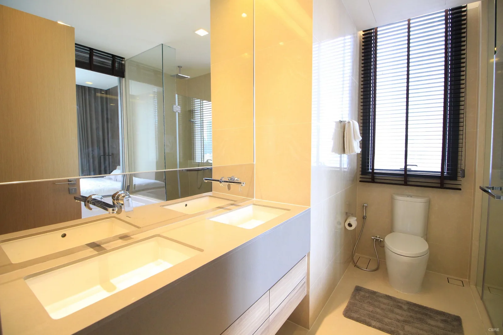The Esse Asoke — photo 10