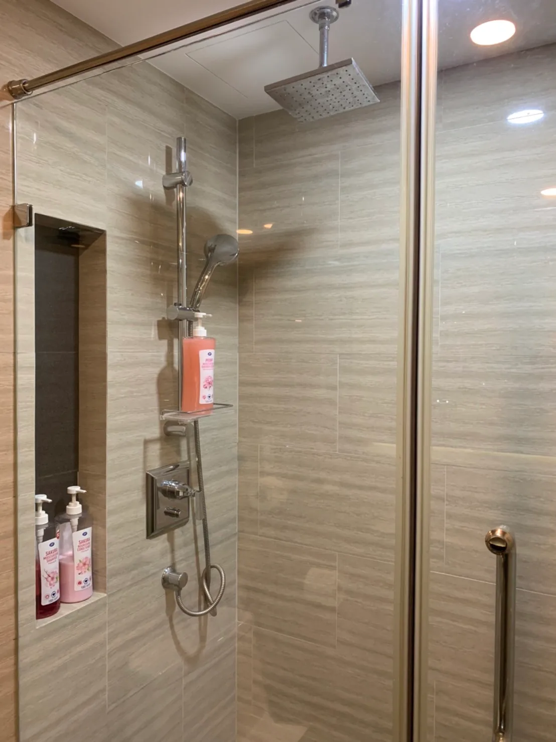 Klass Condo Langsuan — photo 12