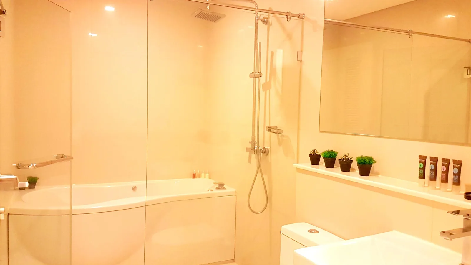 Ivy Thonglor — photo 6