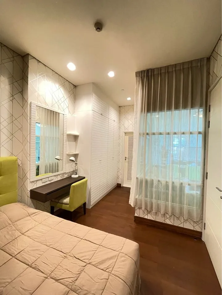 Ivy Thonglor — photo 13