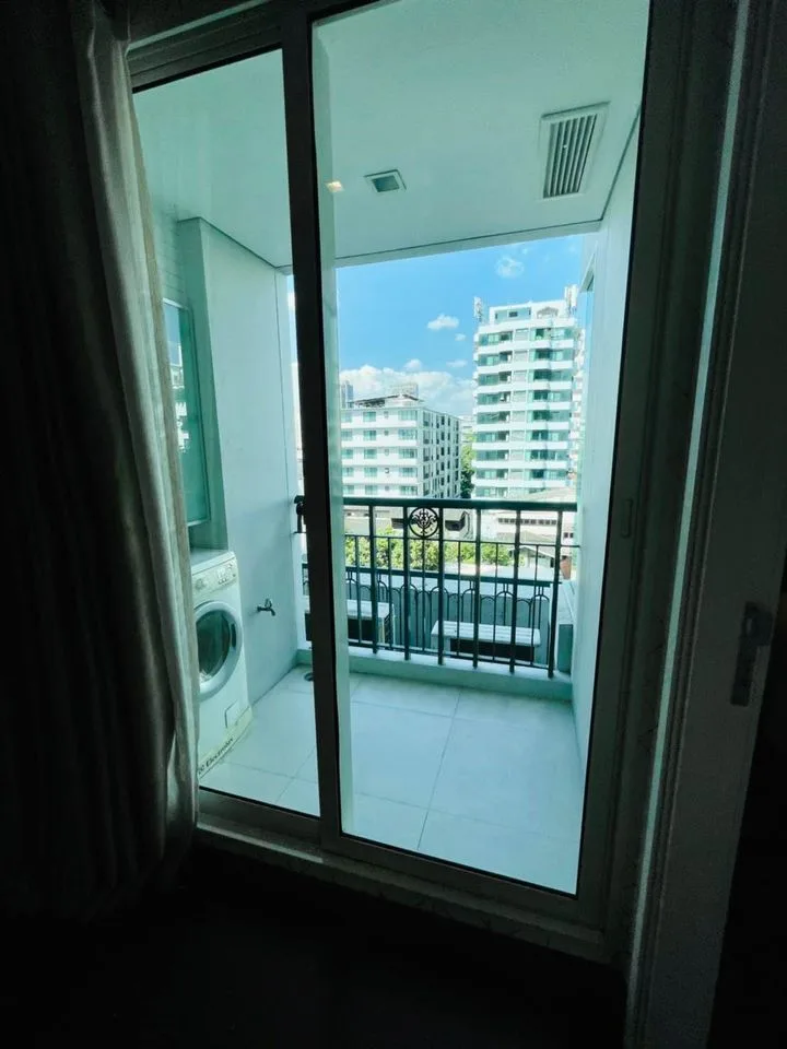 Ivy Thonglor — photo 17