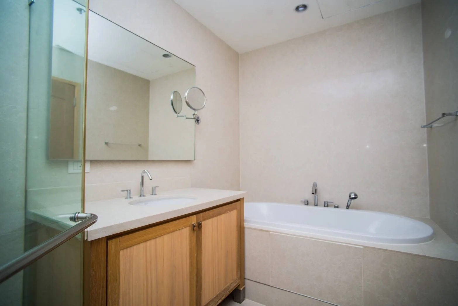 The Emporio Place — photo 14