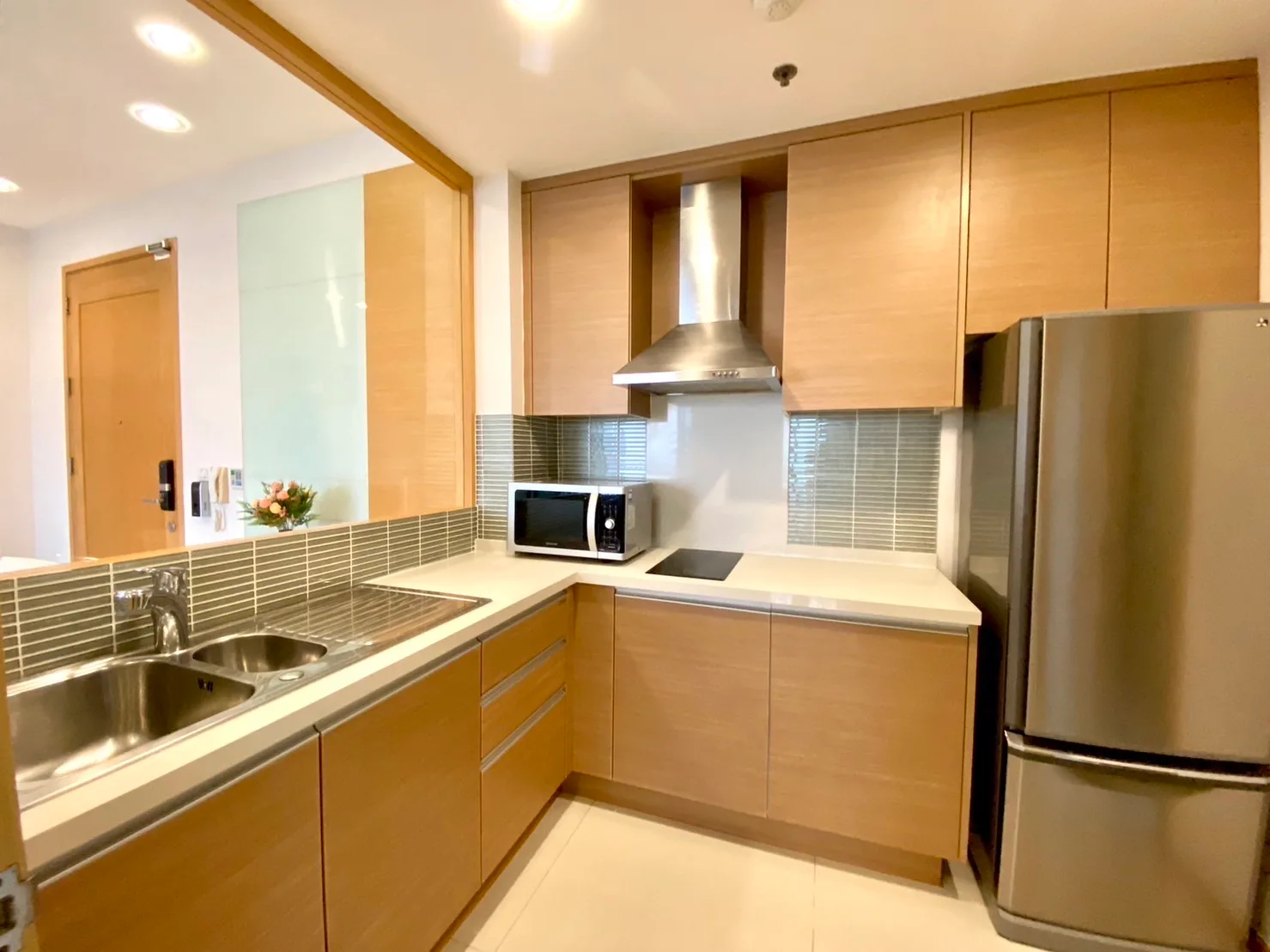 The Emporio Place — photo 10