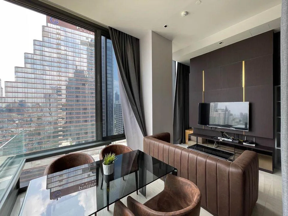 Ashton Silom — photo 1
