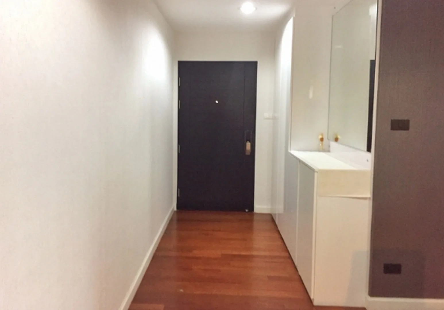Belle Grand Rama 9 — photo 16