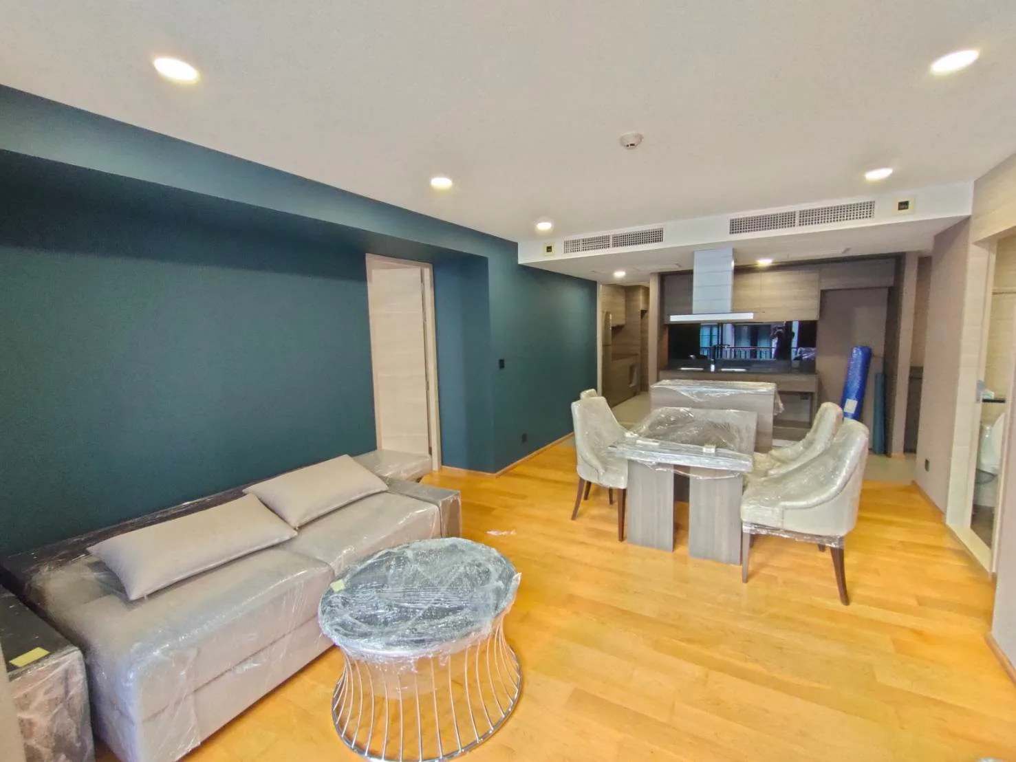 Klass Condo Langsuan — photo 2