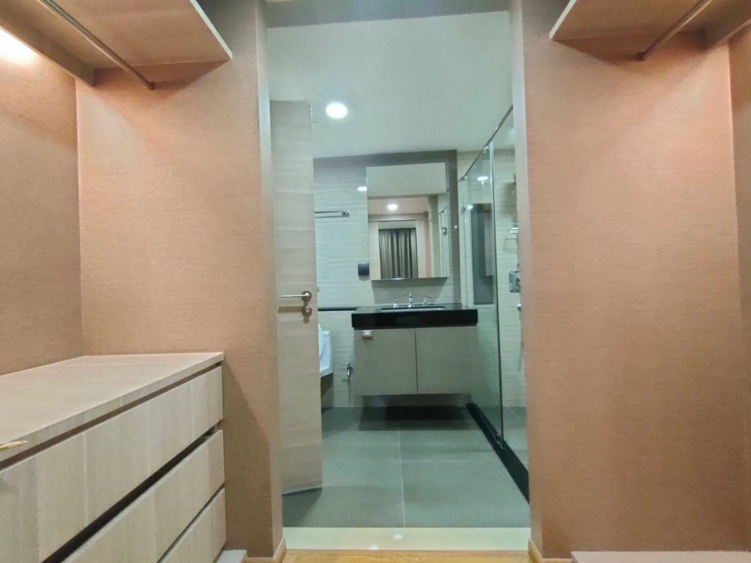 Klass Condo Langsuan — photo 9