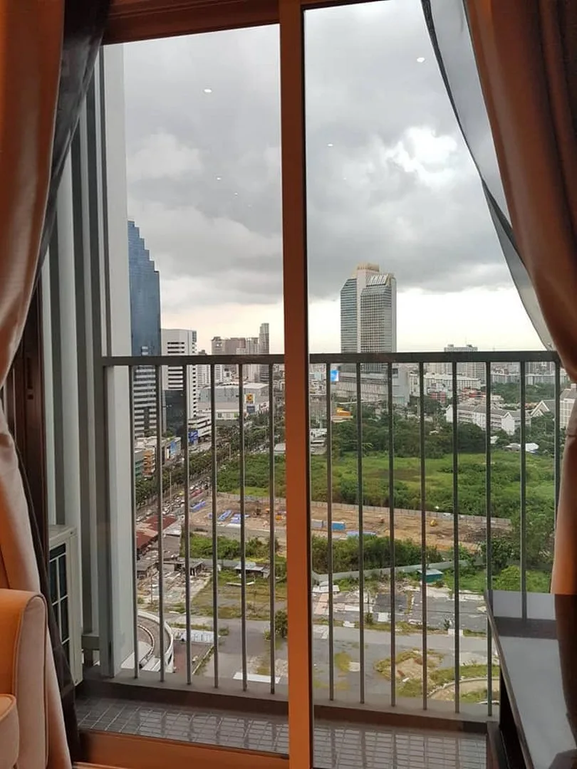 Noble Revolve Ratchada — photo 2