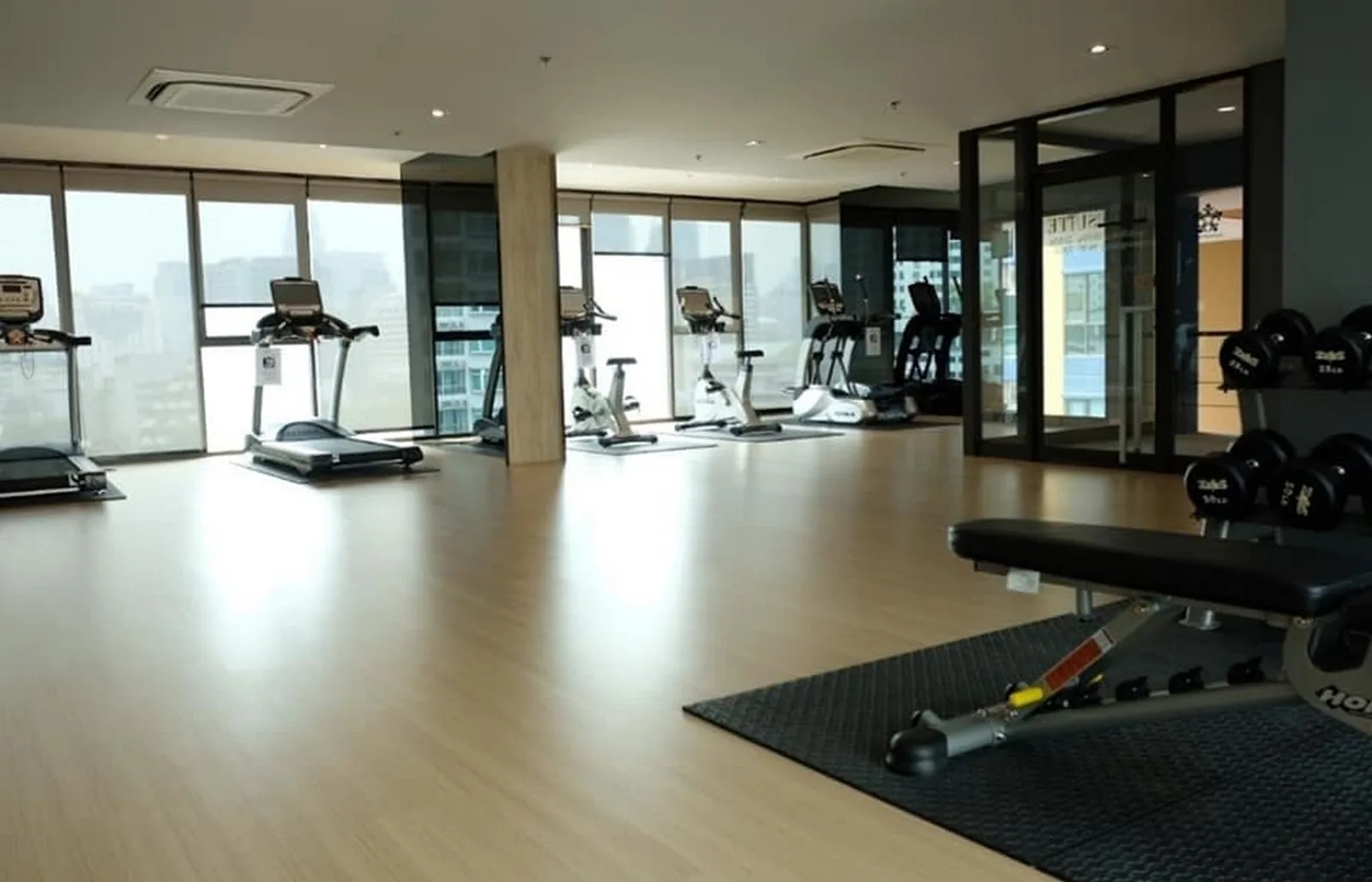 Lumpini Suite Phetchaburi - Makkasan — photo 10