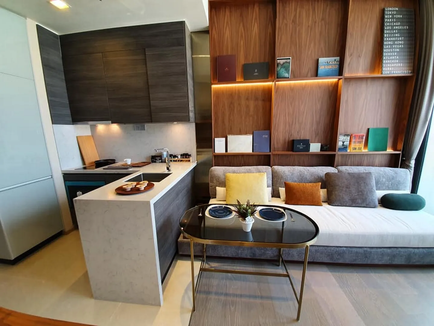 The Esse Asoke — photo 1