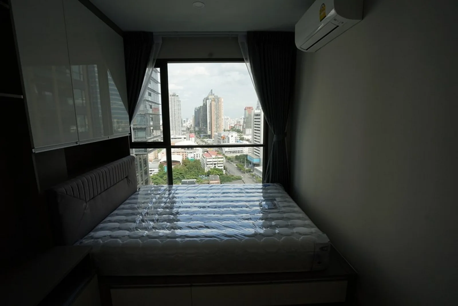 Lumpini Suite Phetchaburi - Makkasan — photo 2