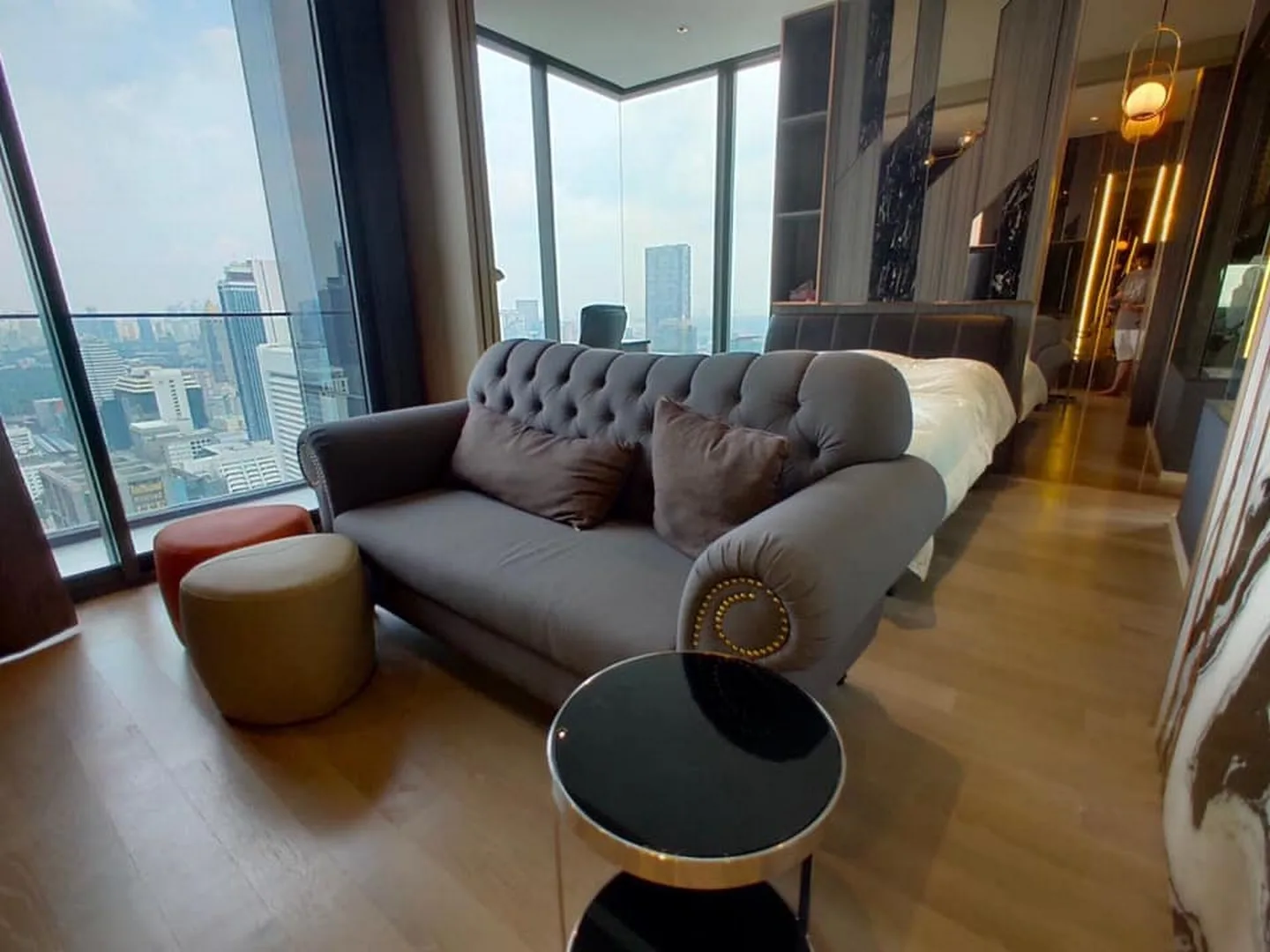 Ashton Silom — photo 1