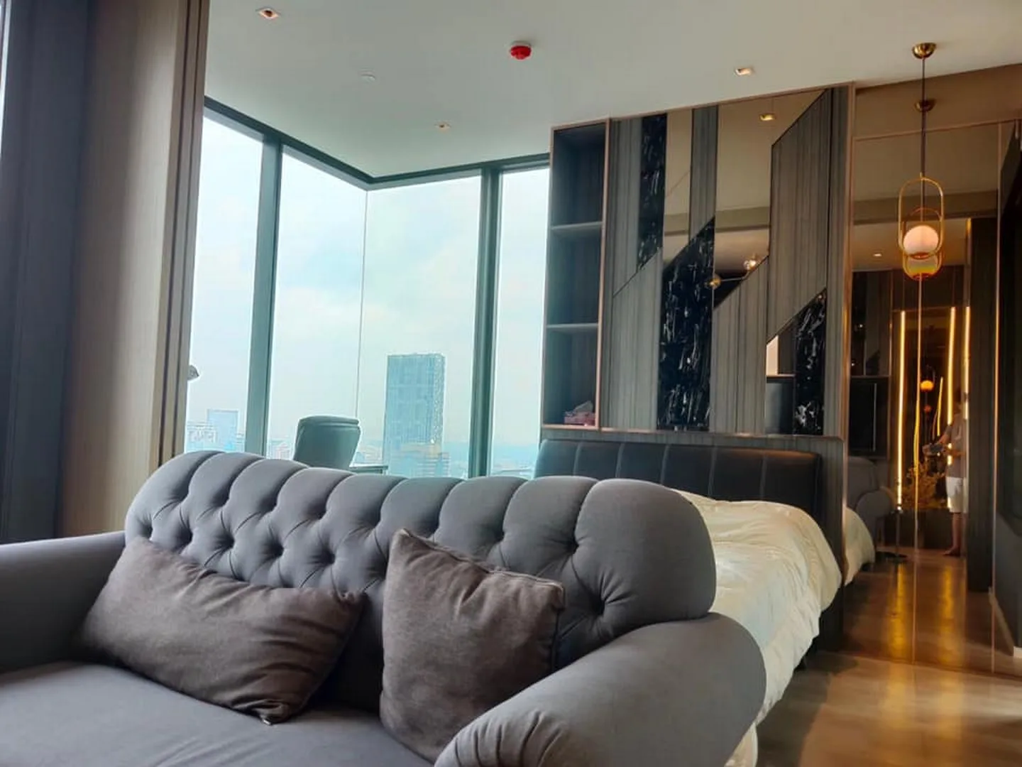 Ashton Silom — photo 4