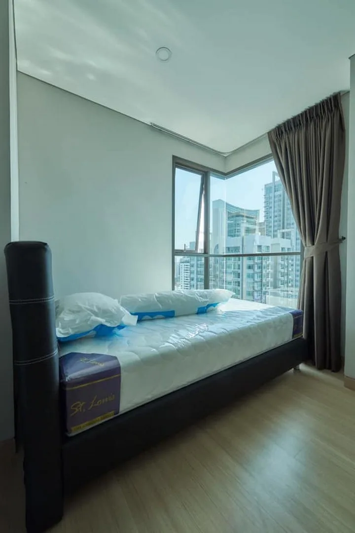Lumpini Suite Phetchaburi - Makkasan — photo 11