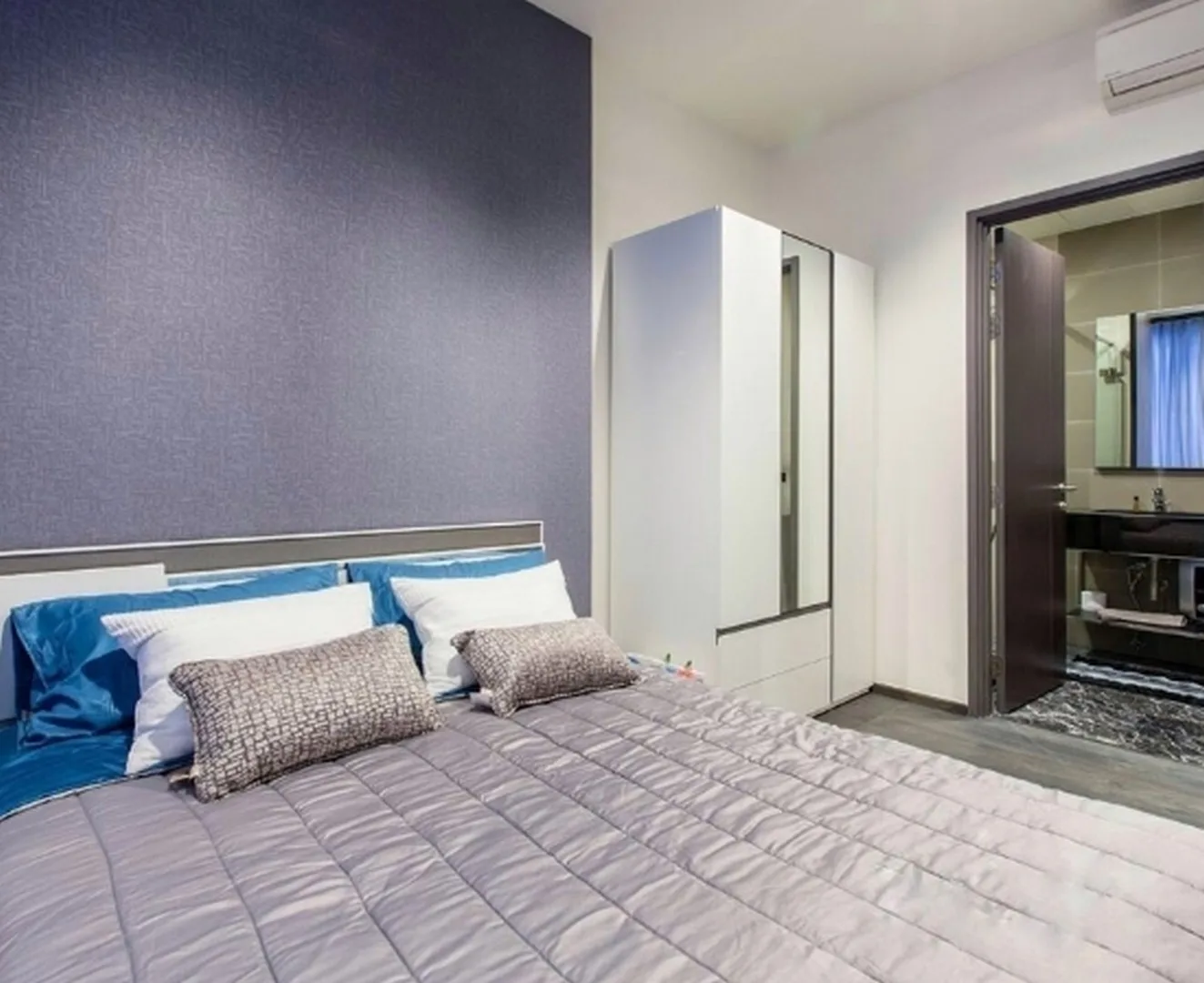 Edge Sukhumvit 23 — photo 1