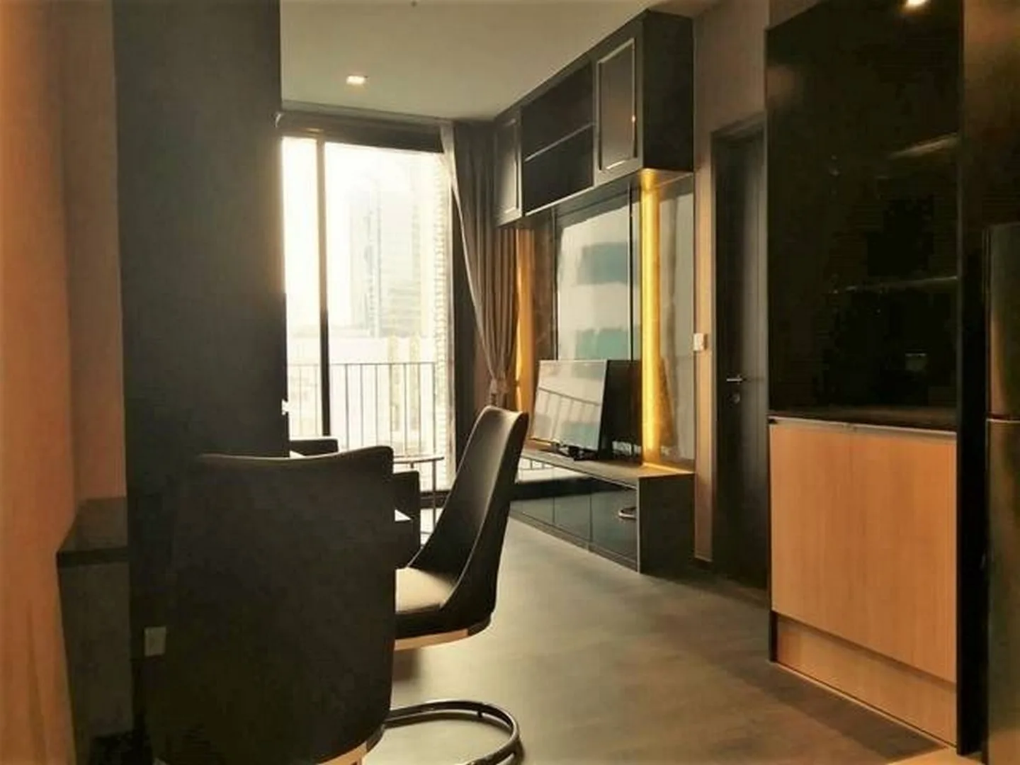 Edge Sukhumvit 23 — photo 4