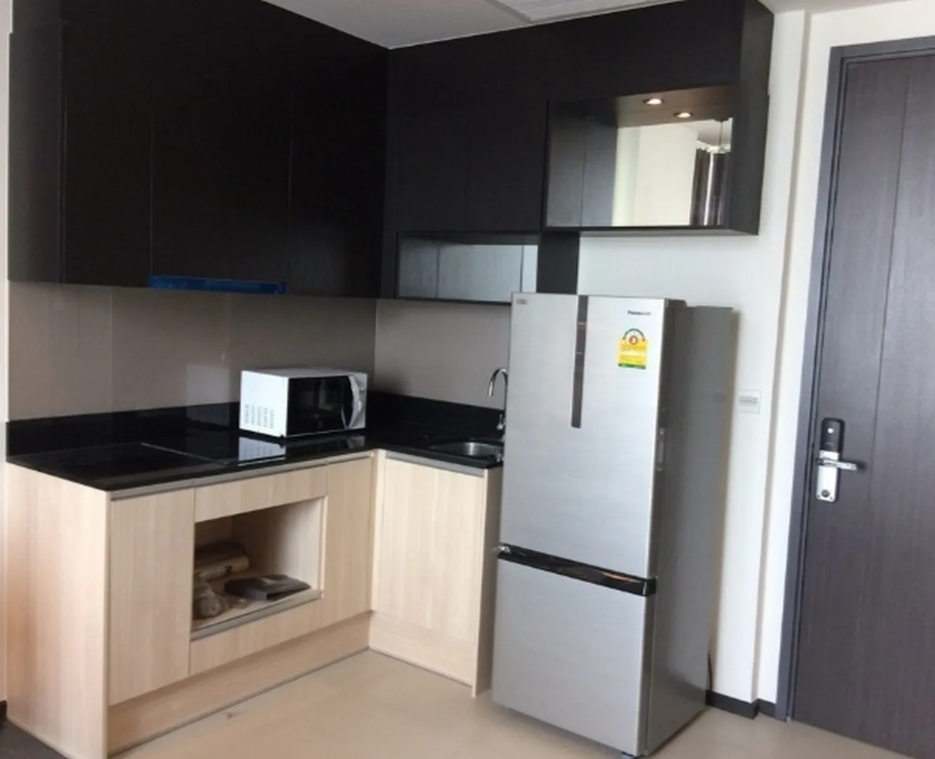 Edge Sukhumvit 23 — photo 2