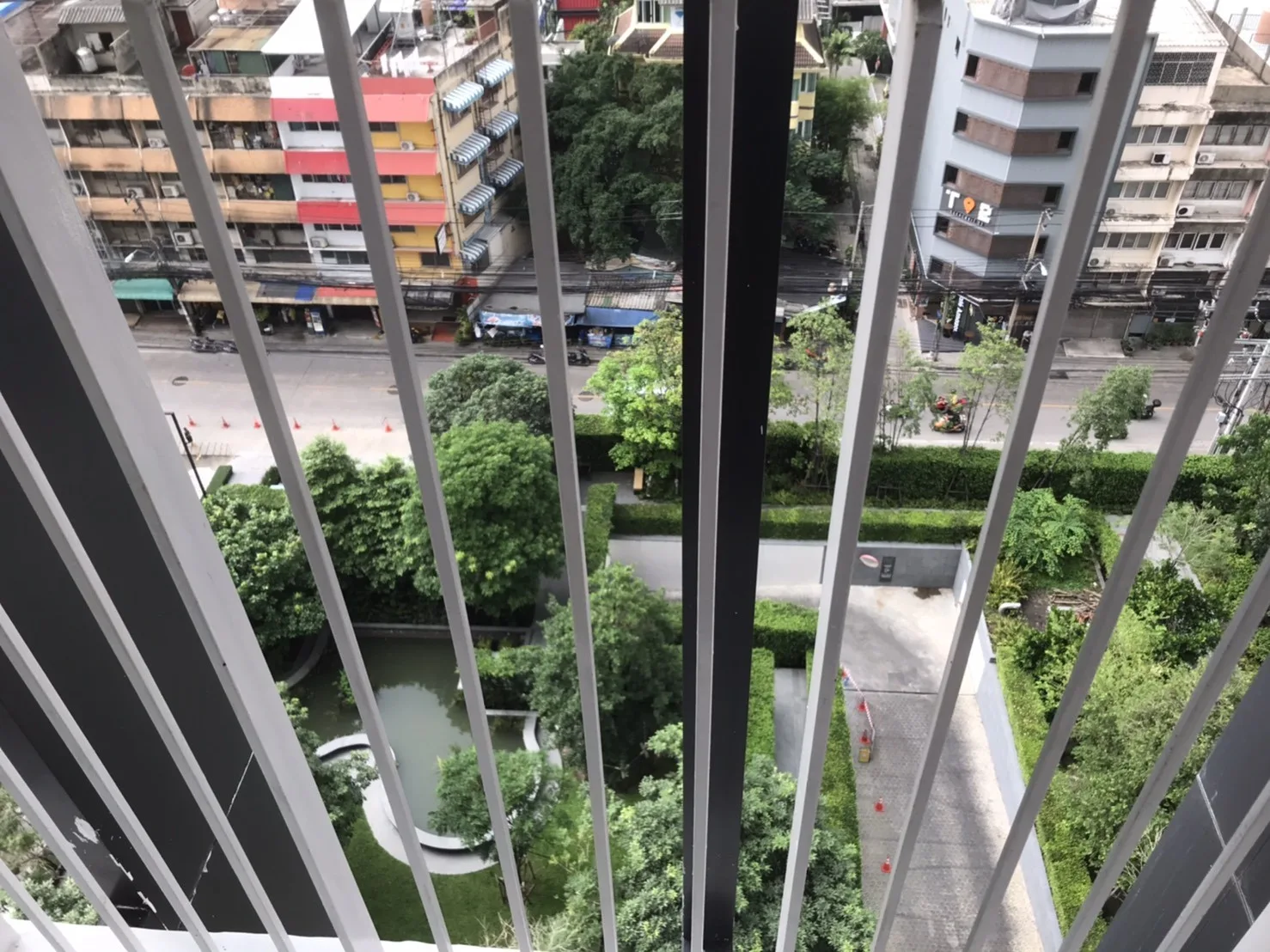 Park Origin Phromphong — photo 11