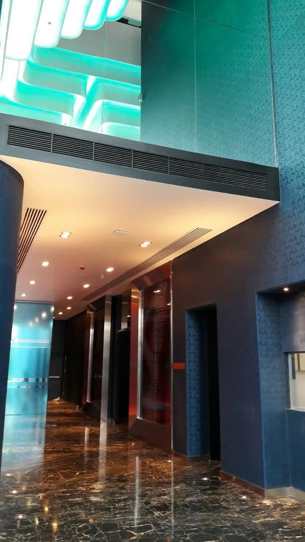 Edge Sukhumvit 23 — photo 1
