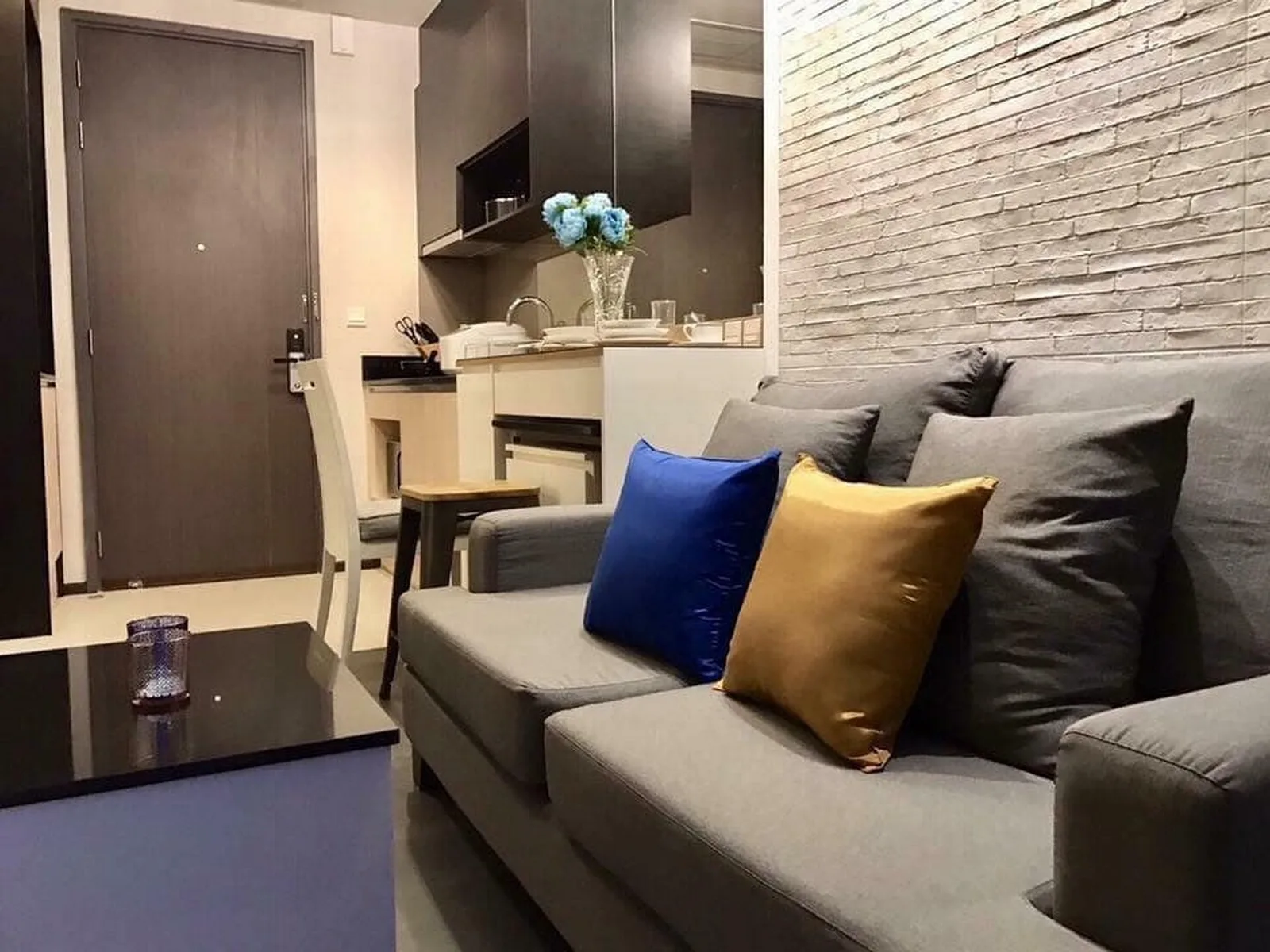 Edge Sukhumvit 23 — photo 11