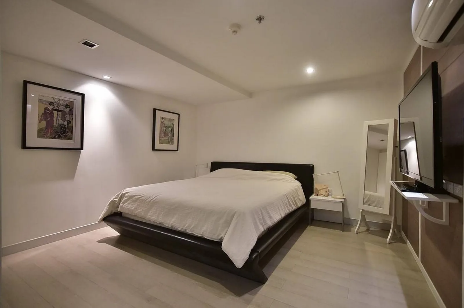 The Emporio Place — photo 11