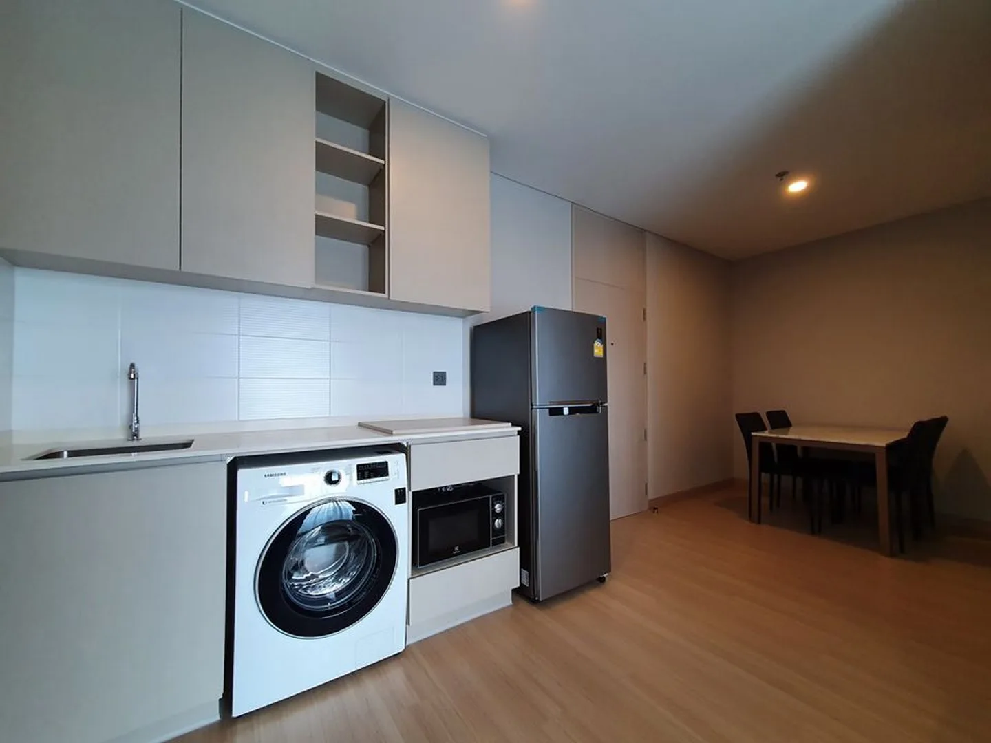 Lumpini Suite Phetchaburi - Makkasan — photo 13
