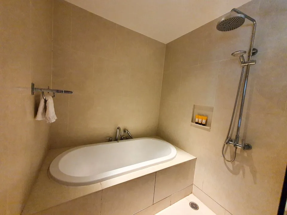 The Emporio Place — photo 9