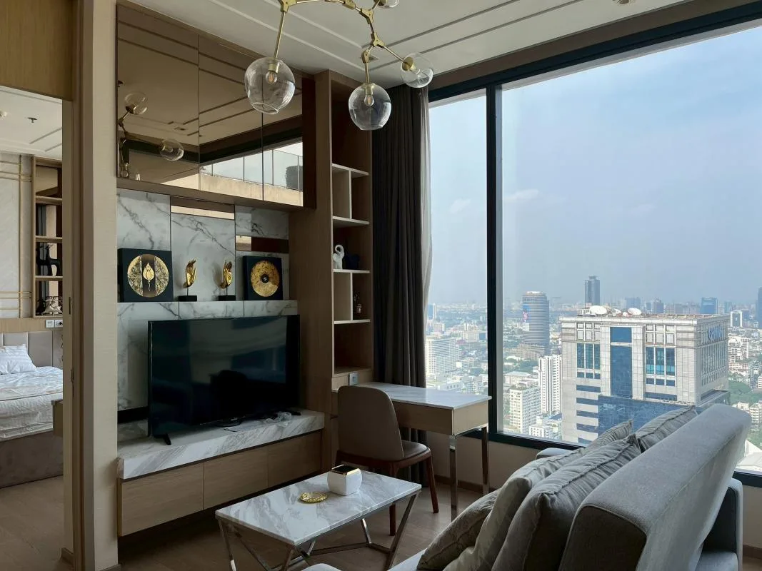 The Esse Asoke — photo 3