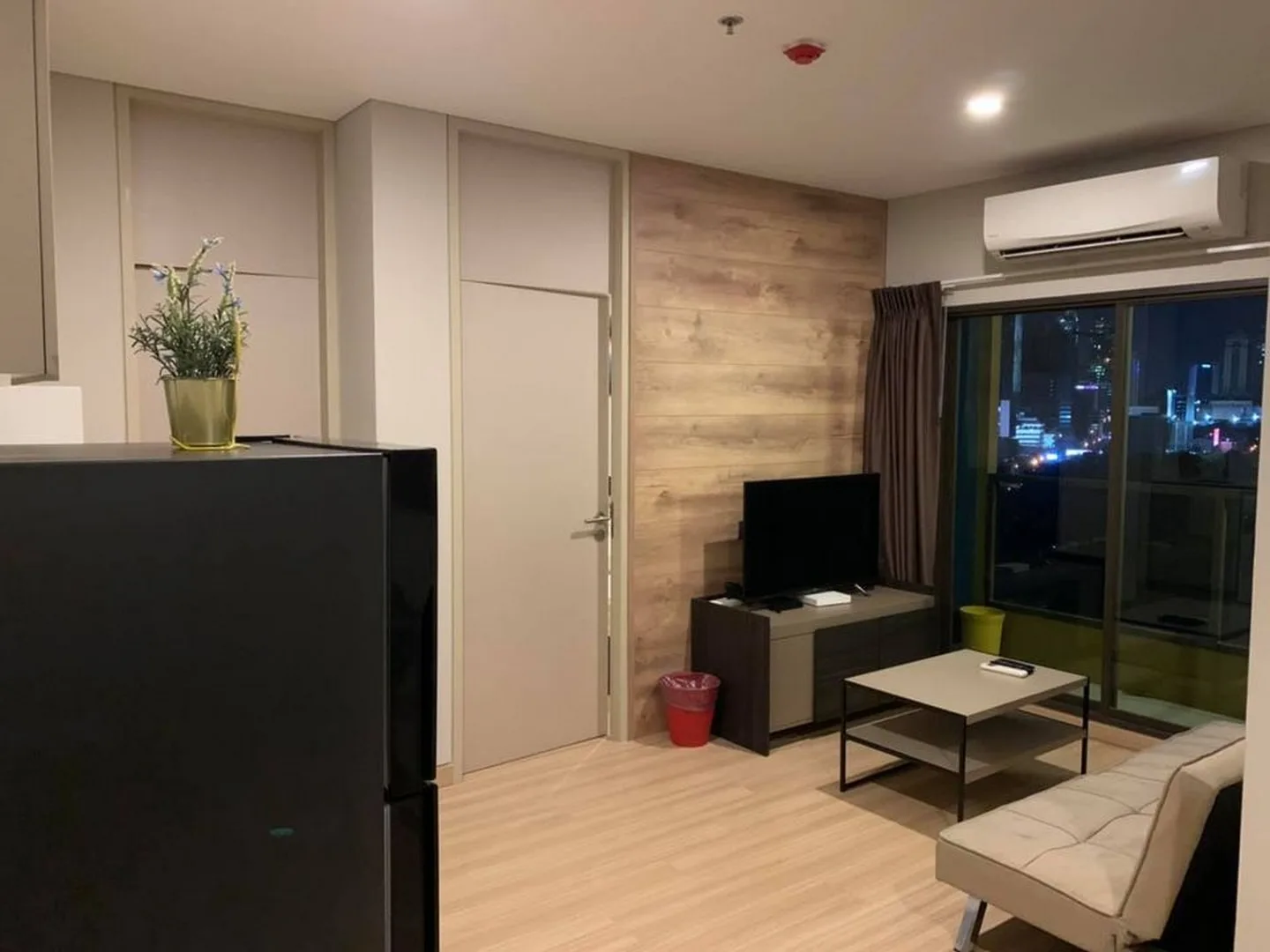 Lumpini Suite Phetchaburi - Makkasan — photo 1