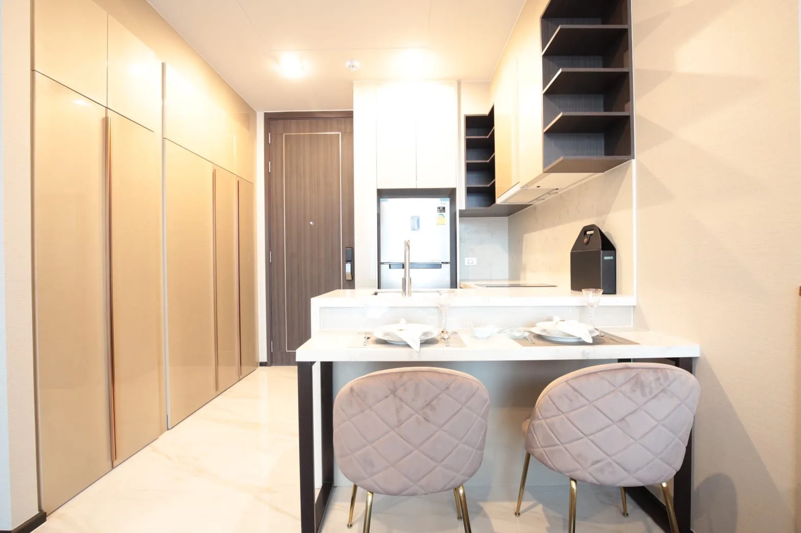Laviq Sukhumvit 57 — photo 3