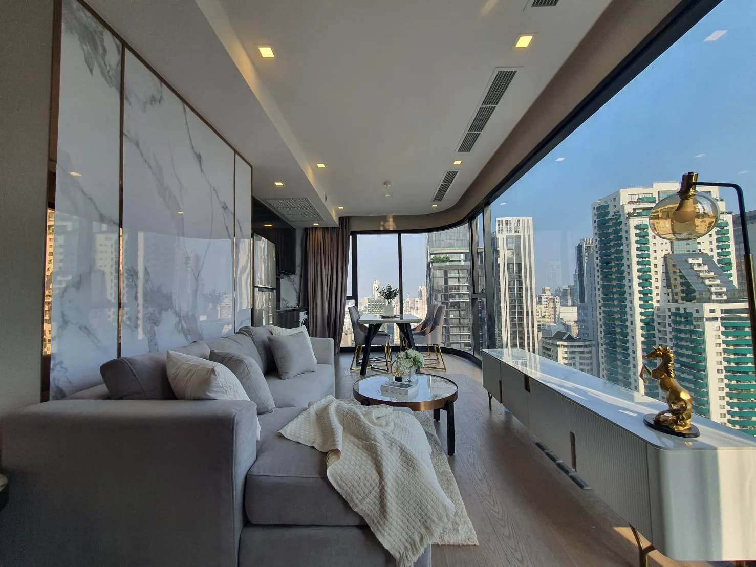 Ashton Asoke — photo 2