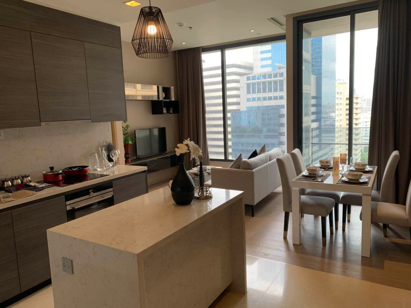 The Esse Asoke — photo 2