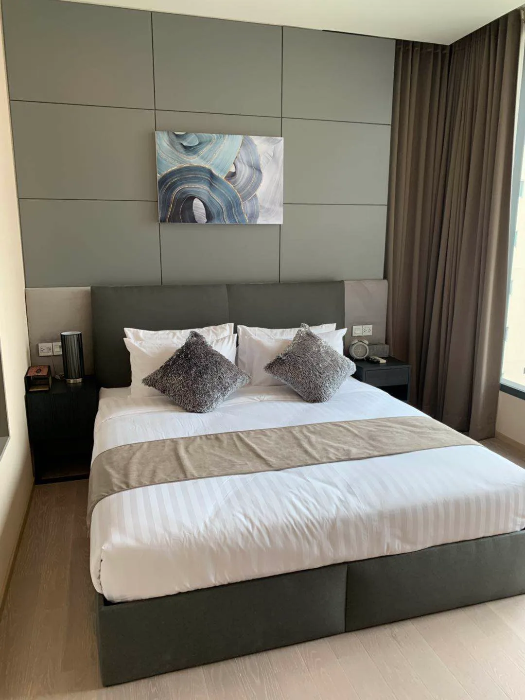 The Esse Asoke — photo 4