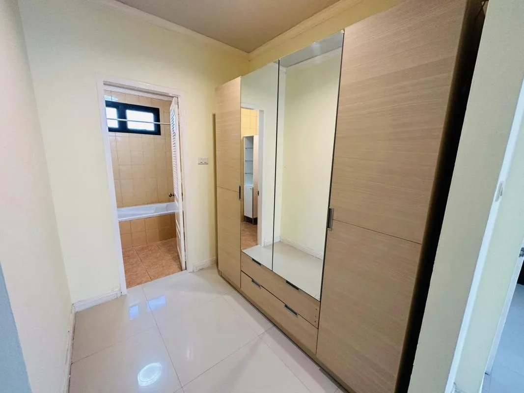 Townhome — photo 10