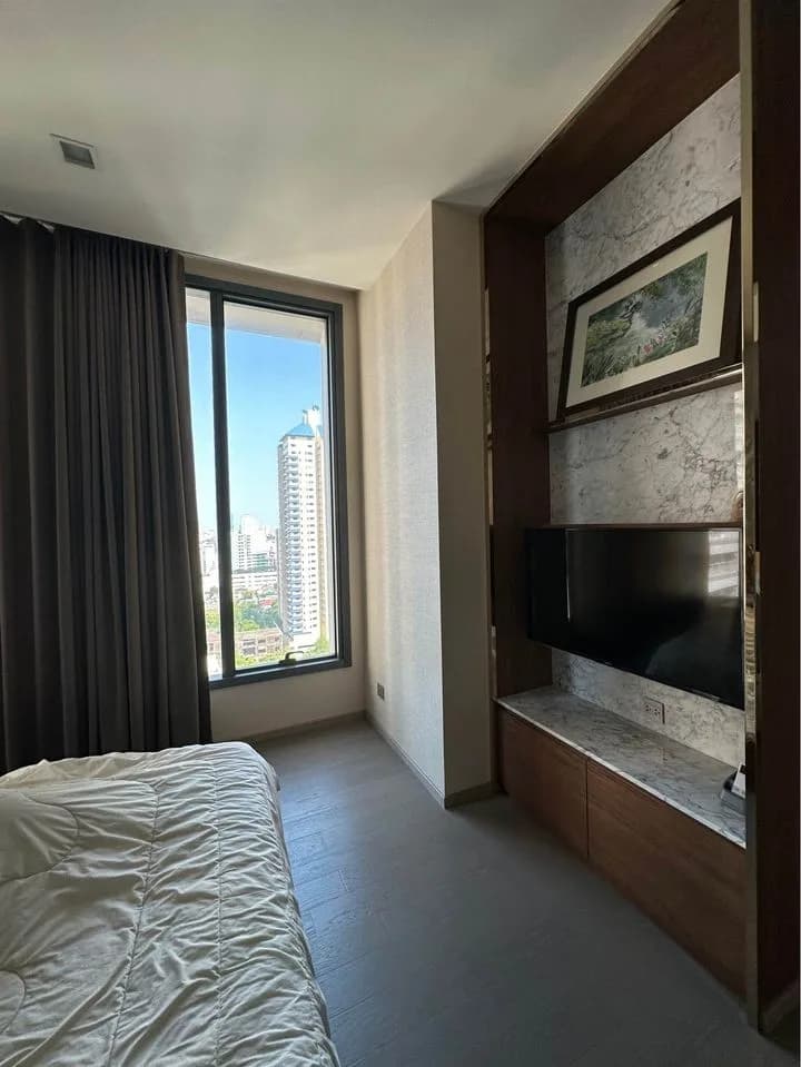 The Esse Asoke — photo 3