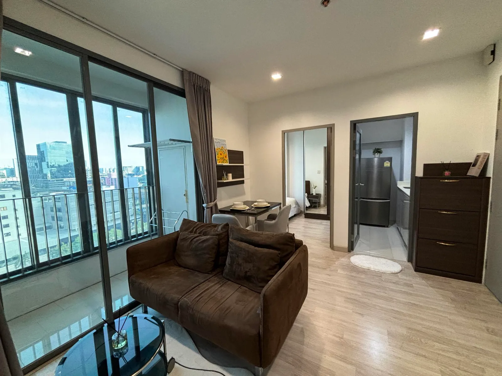 Ideo Mobi Sukhumvit 81 — photo 1