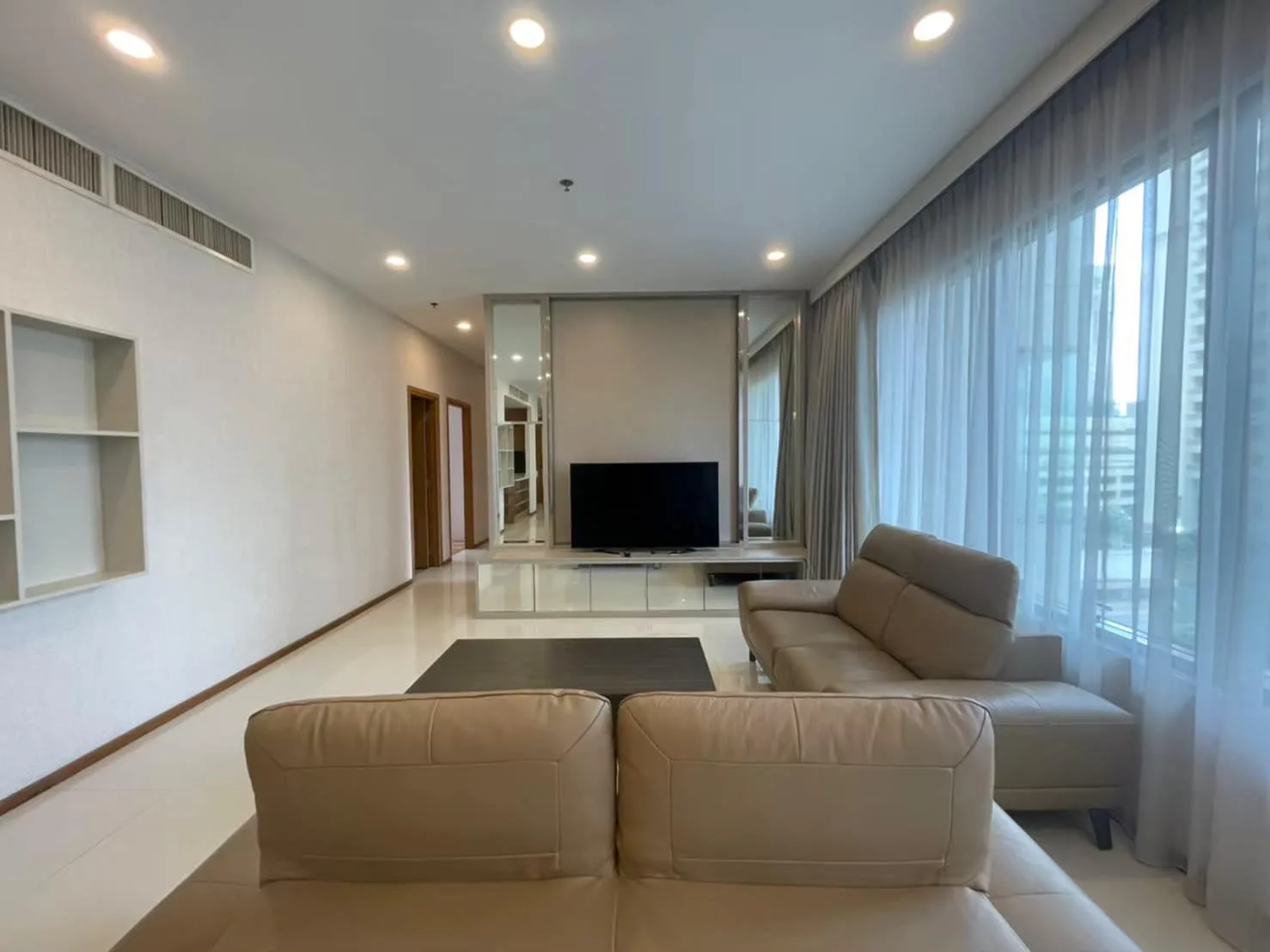 The Emporio Place — photo 2