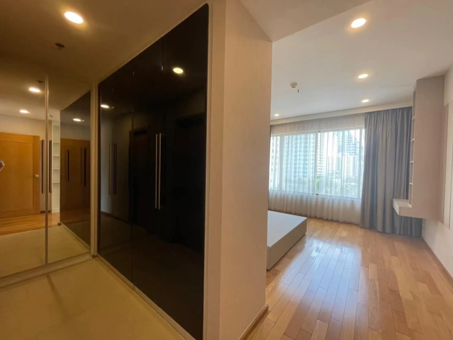 The Emporio Place — photo 6