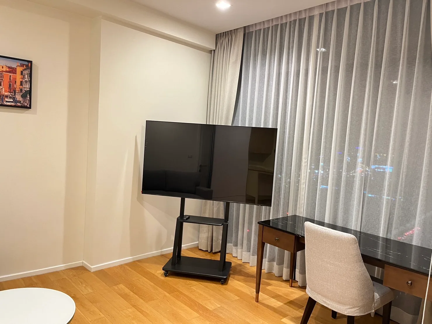 Circle Living Prototype — photo 2