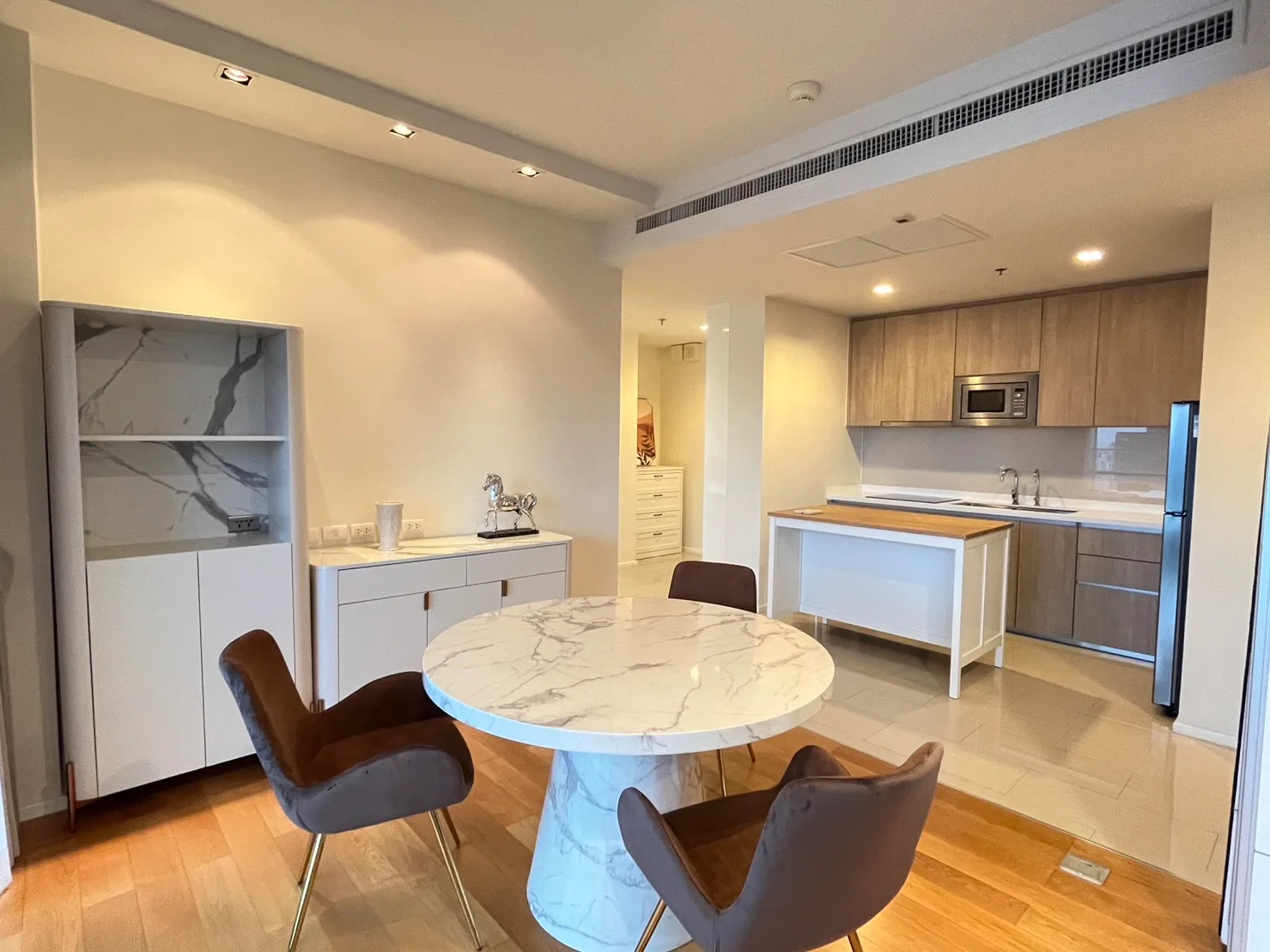 Circle Living Prototype — photo 4
